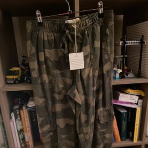 C&C California Camp Jogger NWT Small